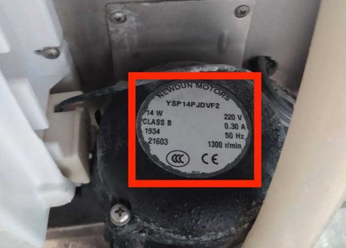 Linh kiện Trung Quốc bên trong sản phẩm được người bán giới thiệu 100% nhập khẩu từ Nhật Bản và châu Âu.