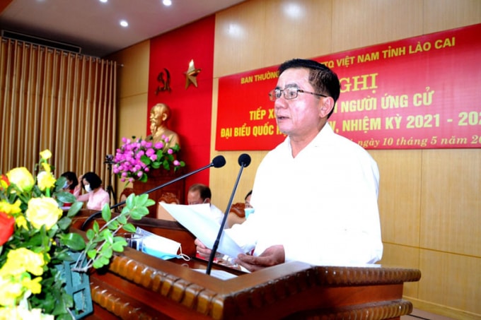 Chủ nhiệm Ủy ban Kiểm tra Trung ương Trần Cẩm Tú tiếp xúc cử tri tỉnh Lào Cai.