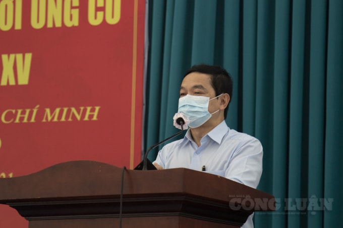 Ông Lê Viết Hải phát biểu tại buổi tiếp xúc cử tri ngày 11/5