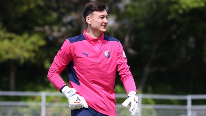 CLB Cerezo Osaka cho phép Văn Lâm sớm về nước tập trung cùng tuyển Việt Nam. Ảnh: internet