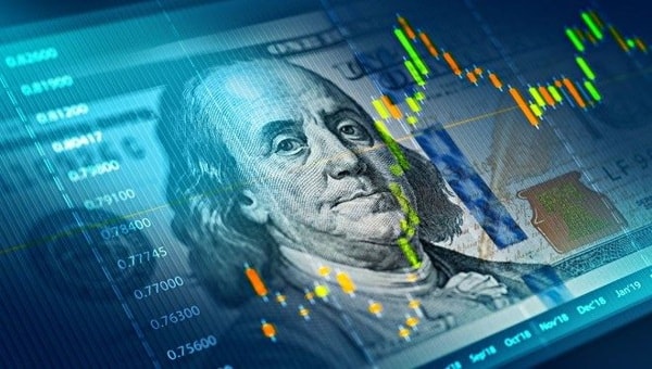 Đồng USD giảm giá xuống gần mức đầu năm 2021