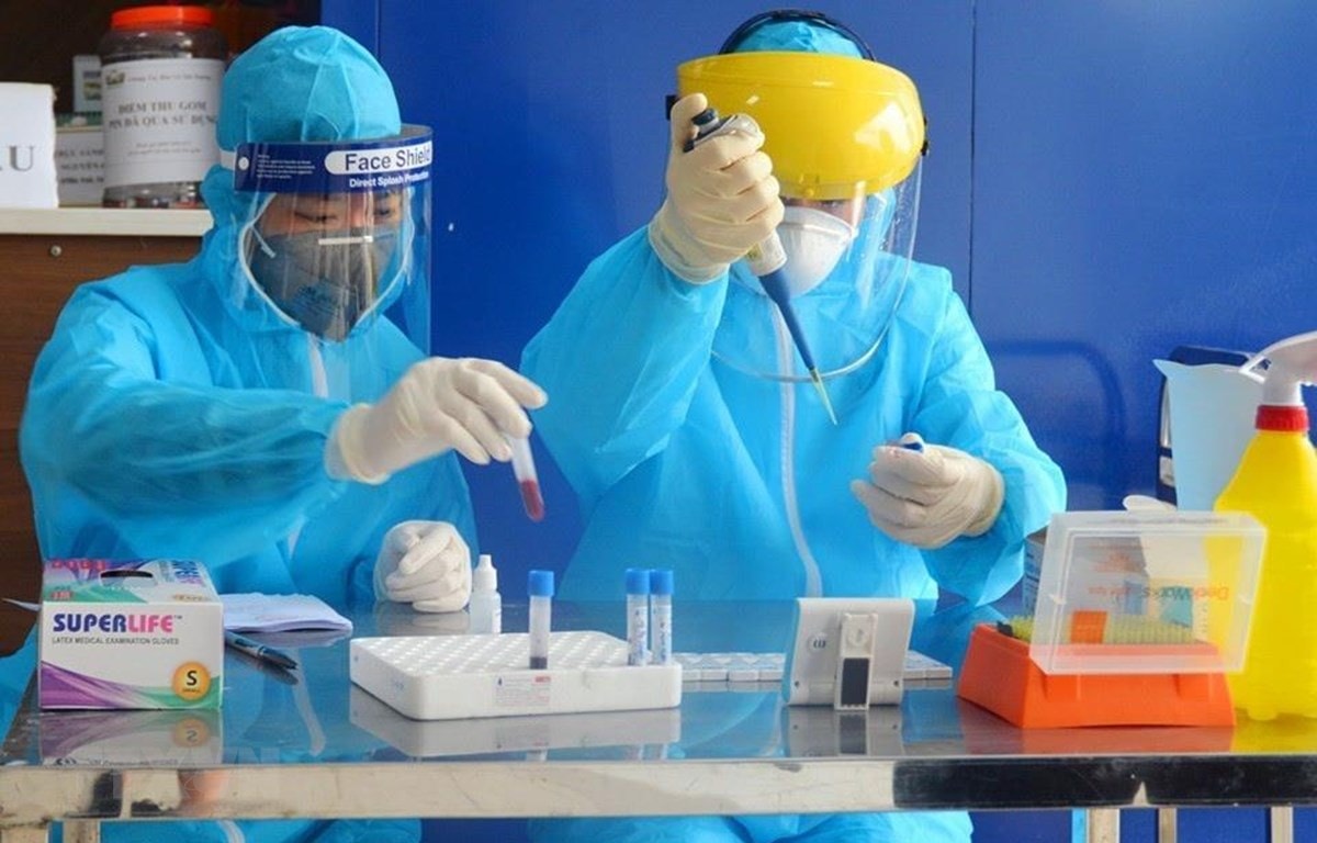 Hà Nội thông báo tìm người đến quán phở, ga tàu có liên quan ca dương tính Covid-19. Ảnh: TL
