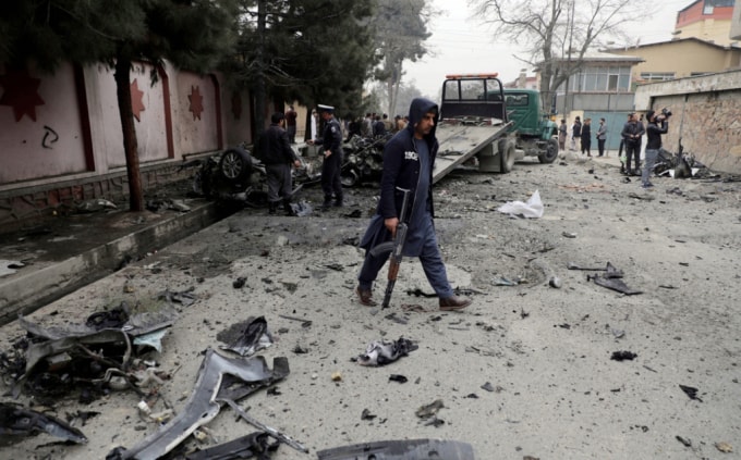 11 dân thường Afghanistan thiệt mạng trong các vụ đánh bom vào ngày đầu tiên của lệnh ngừng bắn giữa Taliban và quân chính phủ - Ảnh: Reuters