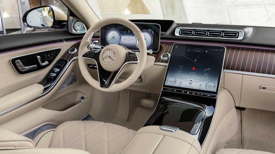 Mercedes-Maybach S 650 2022. Ảnh: Carbuzz