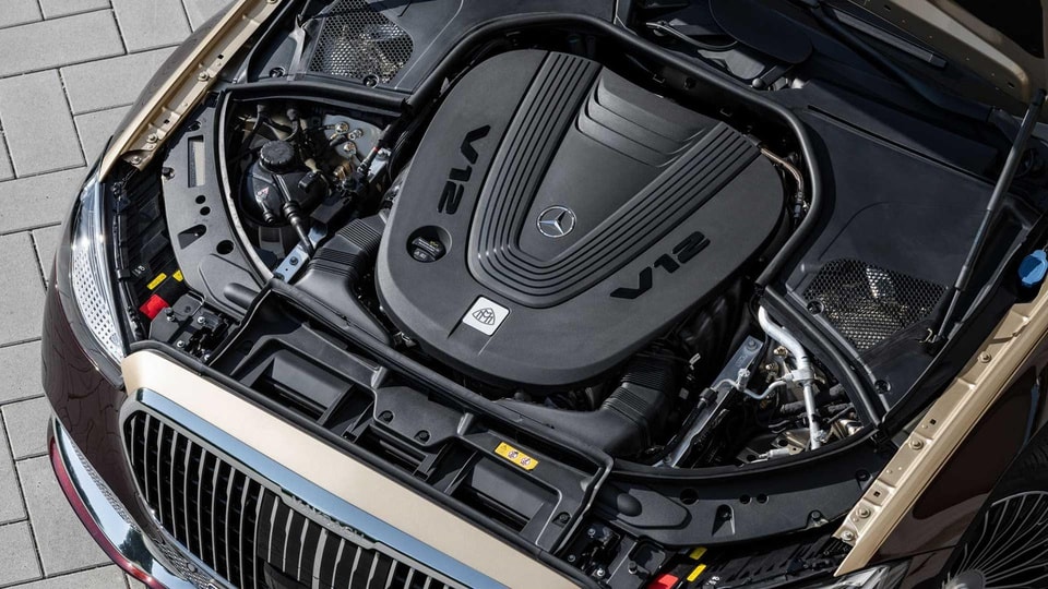 Mercedes-Maybach S 650 2022. Ảnh: Carbuzz