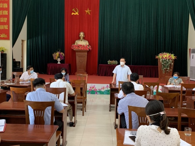 Phó Chủ tịch UBND Thành phố Chử Xuân Dũng kiểm tra công tác phòng, chống Covid-19 tại xã Hiền Giang