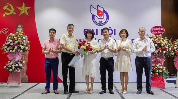 Ban Thư ký Chi hội nhiệm kỳ 2021 - 2023 ra mắt tại Đại hội.