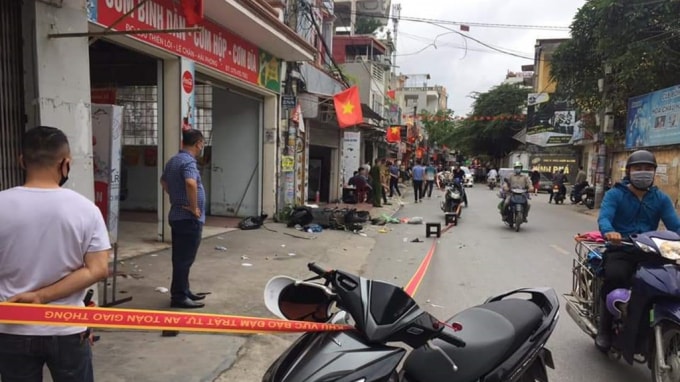 Ô tô lao thẳng vào xe máy khiến 2 thanh niên tử vong (Ảnh: thanhnien)