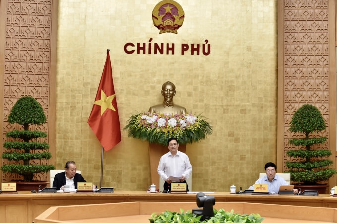 Thủ tướng Chính phủ yêu cầu Bộ Nội vụ phối hợp chặt chẽ với Văn phòng Hội đồng Bầu cử Quốc gia, Bộ Y tế và các cơ quan liên quan hướng dẫn cụ thể công tác chuẩn bị trong ngày bầu cử đại biểu Quốc hội và HĐND các cấp trong bối cảnh diễn biến phức tạp của dịch bệnh COVID-19.