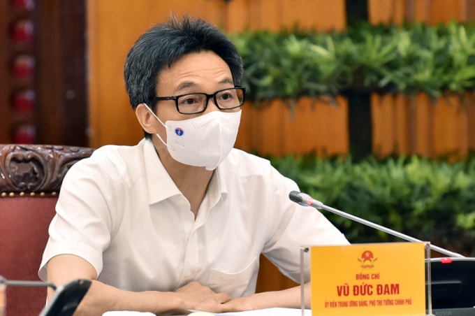 Phó Thủ tướng Vũ Đức Đam: “Phần ngân sách nhà nước tiết kiệm được từ tự chủ khối điều trị, cần dành phần lớn cho khối y tế dự phòng, chăm sóc sức khoẻ ban đầu, phòng bệnh, hơn chữa bệnh”.