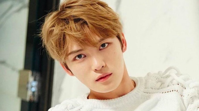 Kim Jae Joong thường xuyên nhận ảnh chụp phòng khách, phòng ngủ và nhà bếp từ sasaeng (fan cuồng).