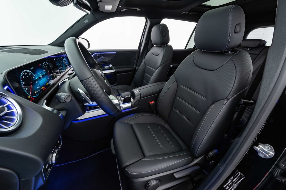 Mercedes-Benz GLB sở hữu gói độ Brabus. Ảnh: Carscoops
