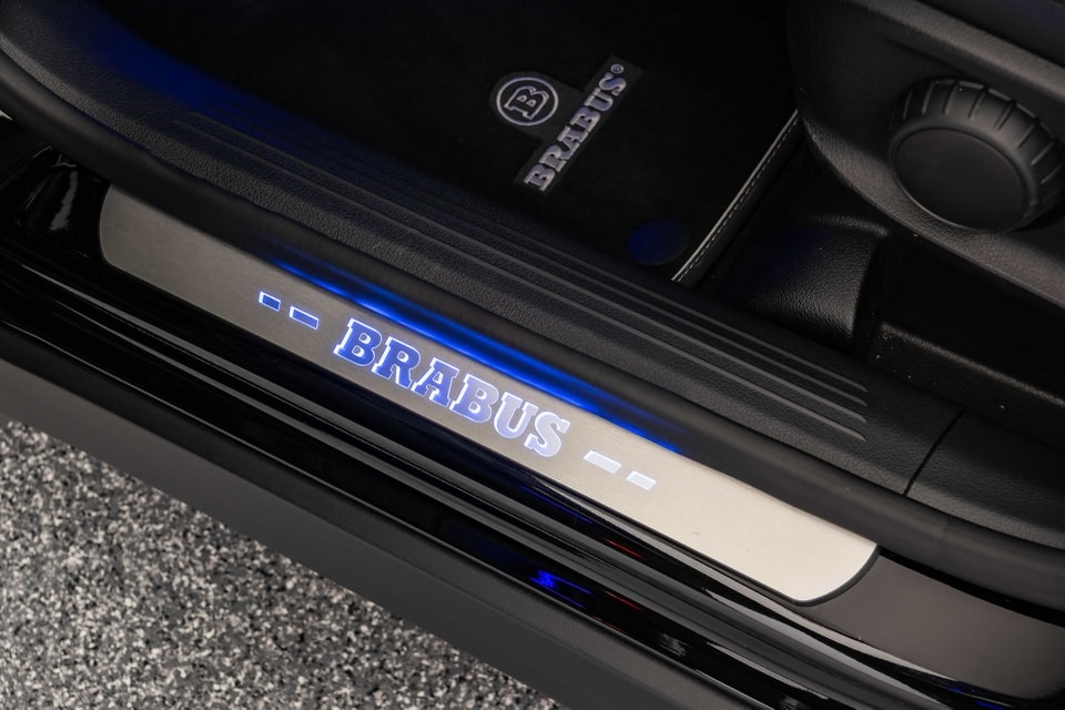 Mercedes-Benz GLB sở hữu gói độ Brabus. Ảnh: Carscoops