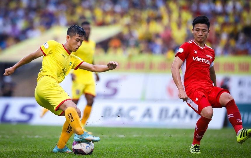 Văn Đức (trái) là chân sút khó cầu thủ nào có thể thay thế ở SLNA tại V.League 2021. Ảnh: internet