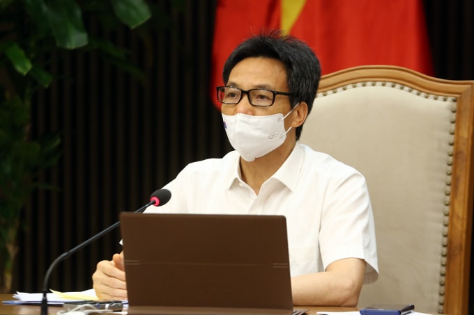 Phó Thủ tướng Vũ Đức Đam, Trưởng Ban Chỉ đạo quốc gia phòng, chống dịch COVID-19 chủ trì cuộc họp.