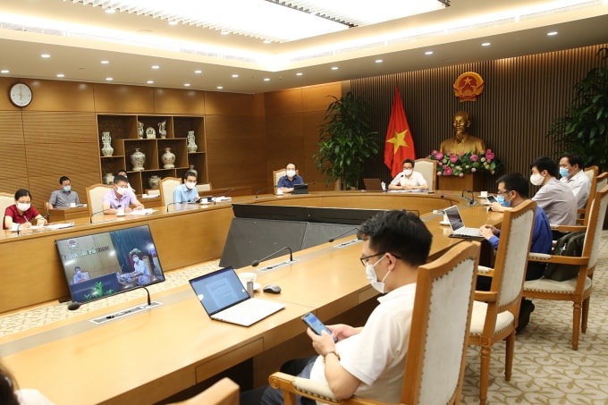 Quang cảnh cuộc họp.