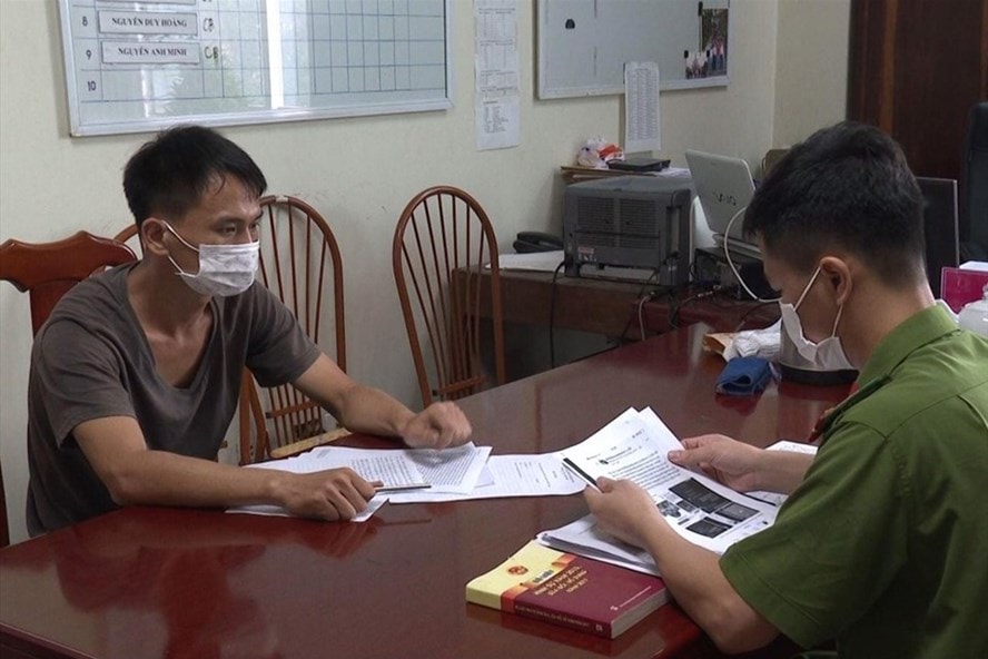 Cơ quan công an đang tạm giữ để điều tra hành vi lừa đảo của Lại Xuân Đạt. Ảnh: laodong.vn