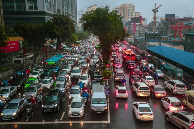 Sở GTVT Hà Nội đặt mục tiêu xử lý 10 điểm ùn tắc giao thông trên địa bàn trong năm 2021. Ảnh minh họa