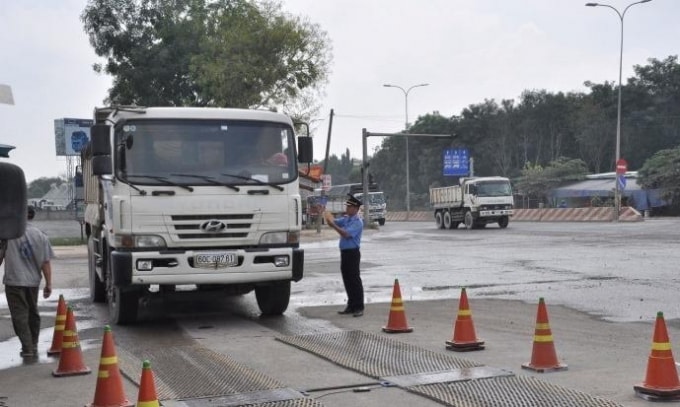 Trạm cân tải trọng xe lưu động tại đường Võ Nguyên Giáp