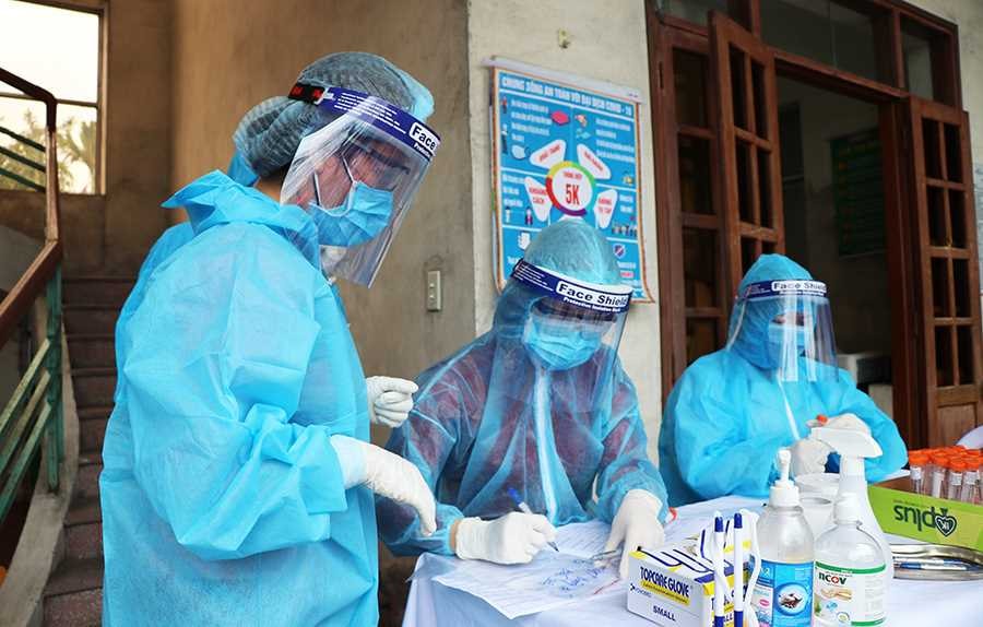 Sáng 26/5, Trung tâm Kiểm soát bệnh tật (CDC) Hà Nội ghi nhận thêm 8 ca dương tính với SARS-CoV-2. Ảnh: minh họa
