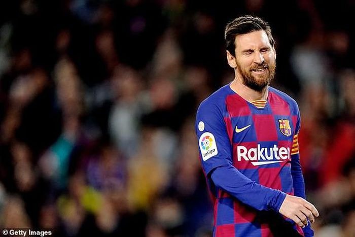 Siêu sao Messi quyết định tiếp tục gắn bó với Barca. Ảnh: Getty