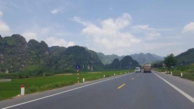 Nhiều bộ, ngành chưa giải ngân vốn đầu tư công năm 2021. Ảnh: Dương Lâm