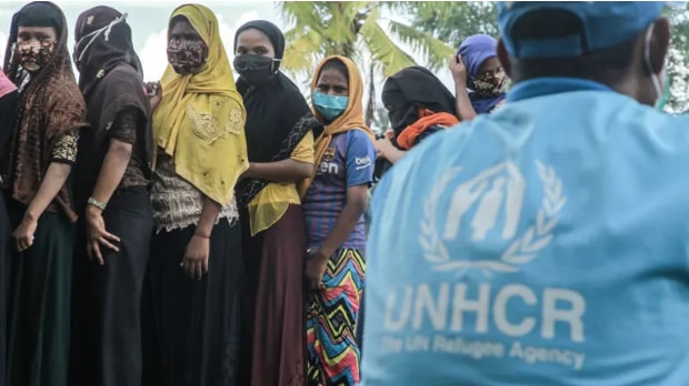 Phụ nữ Rohingya ở Indonesia năm ngoái: Bạo lực sau cuộc đảo chính của Myanmar vào tháng 2 vừa qua đã khiến các cộng đồng trên khắp đất nước bị nhổ, tạo ra nhiều người di cư và tị nạn hơn. © Hình ảnh Getty