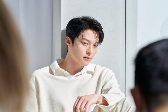 Jang Ki Yong là gương mặt phủ sóng truyền hình Hàn Quốc thời gian gần đây.