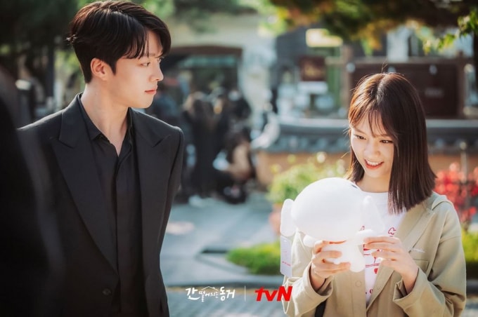 Jang Ki Yong thu hút khán giả qua vai diễn chàng hồ ly quyến rũ trong bộ phim đang phát sóng.
