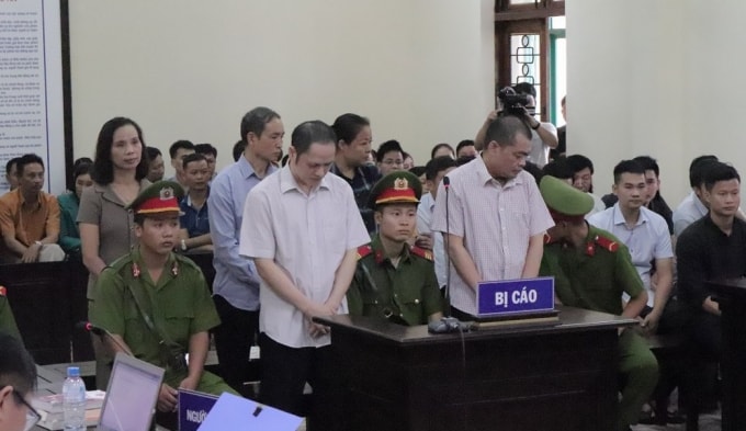 Hình ảnh tại phiên tòa xét xử vụ án gian lận điểm thi tại Hà Giang. Ảnh: Trinh Phúc.