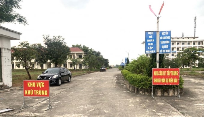 Một khu vực được khử trùng để phòng, chống dịch Covid-19 tại thị xã Hồng Lĩnh, Hà Tĩnh. Ảnh minh họa