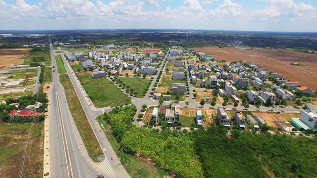 Do thiếu hụt nguồn cung trầm trọng, giá trị bất động sản bị đẩy lên cao, nhiều nhà đầu tư TP.HCM đã 