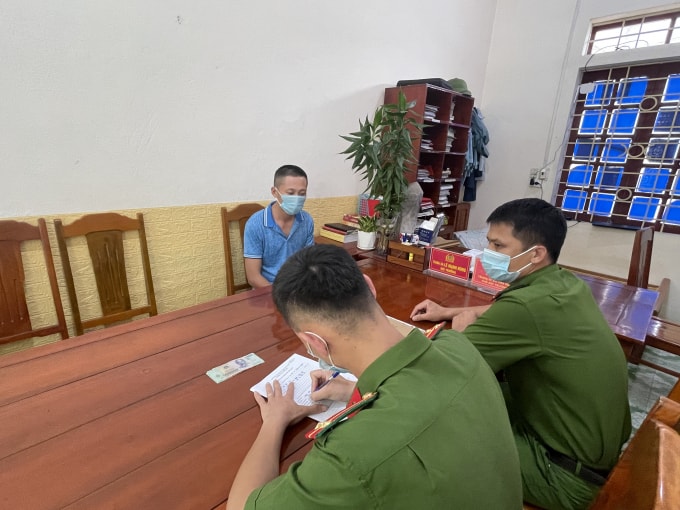 Đối tượng Thiều Văn Sơn tại cơ quan công an