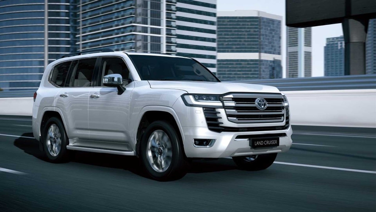 Toyota Land Cruiser 300. Ảnh: Motor1