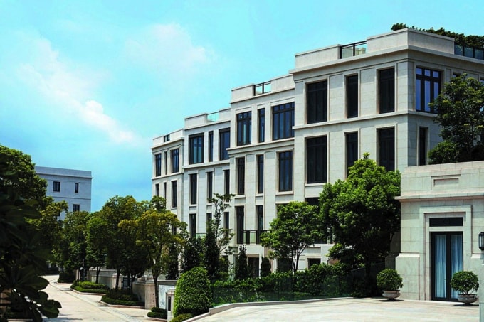 Mount Nicholson nổi tiếng với những chỗ đậu xe giá “cắt cổ”.