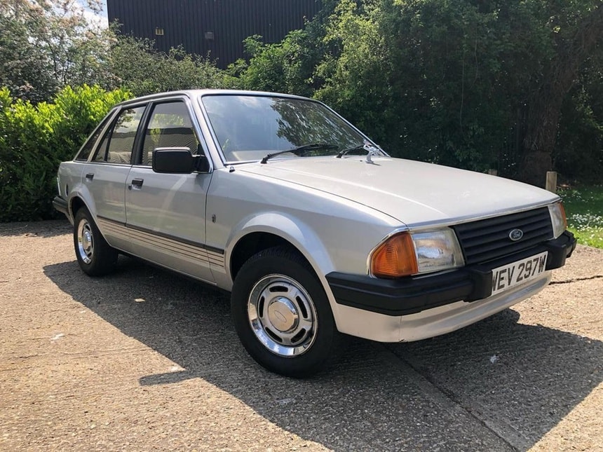 Ford Escort 1981. Ảnh: Carbuzz