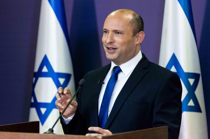 Naftali Bennett, lãnh đạo đảng cánh hữu Yamina, đã trở thành thủ tướng mới của Israel sau cuộc bỏ phiếu tín nhiệm của Quốc hội - Ảnh: Reuters