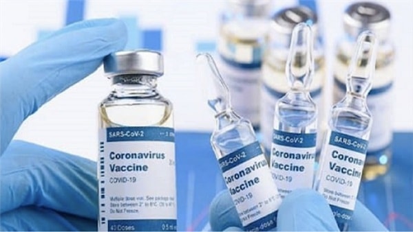 Phó Thủ tướng Vũ Đức Đam lưu ý cần tránh tình trạng tranh mua, đẩy giá vaccine COVID-19 lên cao. Ảnh minh họa