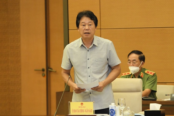 Phó Chủ nhiệm Ủy ban Tài chính – Ngân sách của Quốc hội Đinh Văn Nhã.