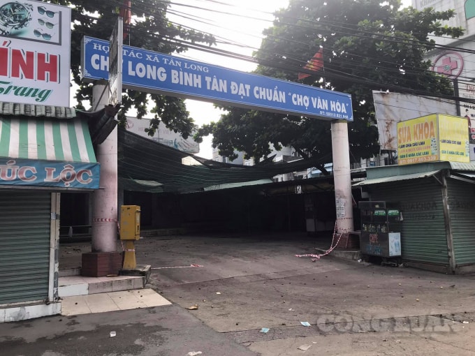 Gỡ bỏ dây căng phong toả chợ Long Bình Tân (TP. Biên Hoà).
