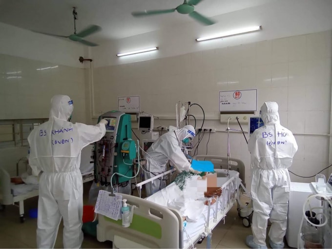 Hiện nay dịch COVID-19 vẫn tiềm ẩn nhiều nguy hiểm (ảnh TL).