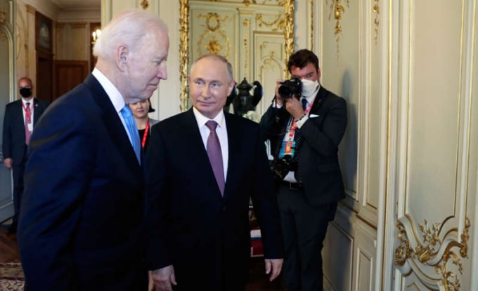Tổng thống Mỹ Joe Biden và Tổng thống Nga Vladimir Putin. Ảnh: WE