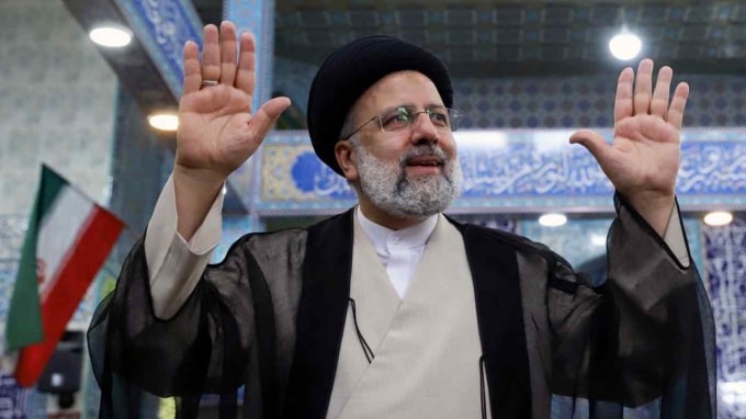 Ông Ebrahim Raisi giành chiến thắng trong cuộc bầu cử tổng thống Iran ngày 18 tháng 6 - Ảnh: Reuters