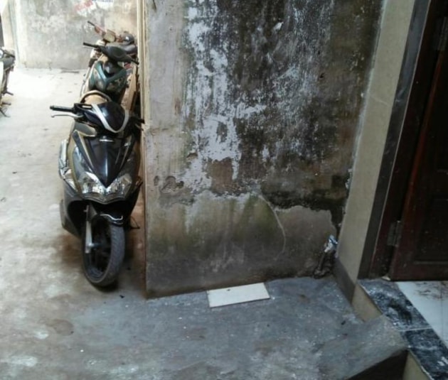 Một ngôi nhà đất 15m2 có giá 900 triệu đồng trên phố Bạch Mai.