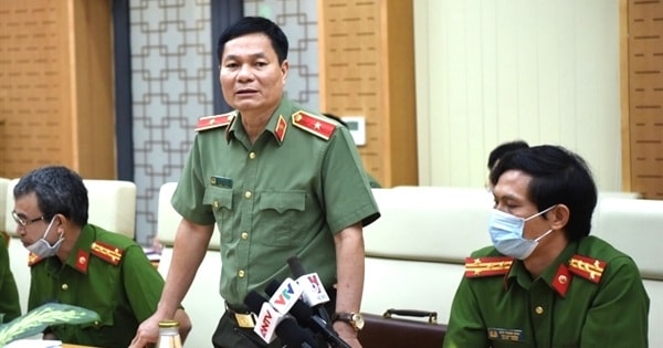 Thiếu tướng Lê Minh Mạnh thông tin tại cuộc họp báo