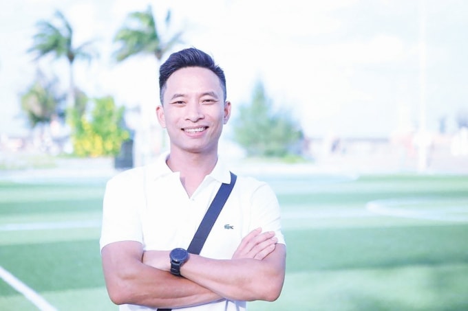 Nhà báo Nguyễn Hoàng Long