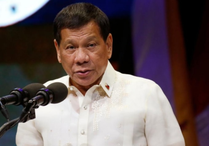 Tổng thống Rodrigo Duterte đe dọa sẽ bỏ tù những người từ chối tiêm vắc xin ngừa COVID-19 - Ảnh: AFP