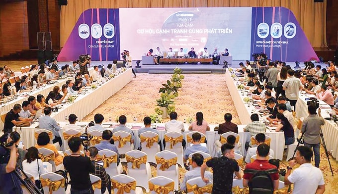 Báo Giao thông thường xuyên tổ chức tọa đàm trực tuyến nhằm thông tin nhanh hơn, thấu đáo hơn tới bạn đọc về những vấn đề đặt ra cho công tác quản lý nhà nước về giao thông vận tải. 