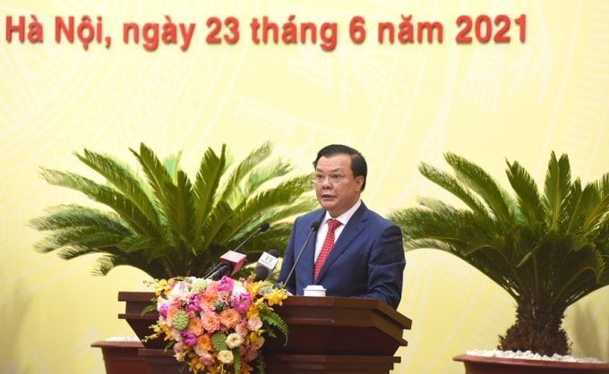 Bí thư Thành ủy Hà Nội Đinh Tiến Dũng phát biểu chỉ đạo tại kỳ họp. Ảnh: Viết Thành/HNMO
