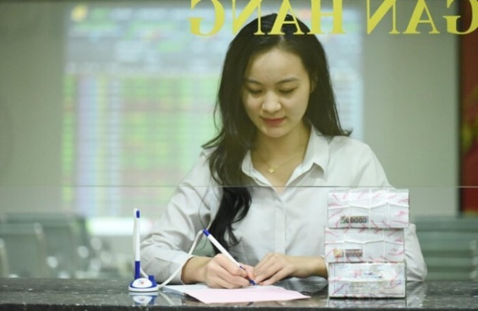 Chứng khoán tăng nóng: Khó kiểm soát vì Việt Nam có tỷ lệ sử dụng tiền mặt quá lớn.